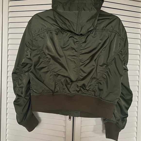 Vince ruched shell hooded bomber jacket - Picture 5 of 13